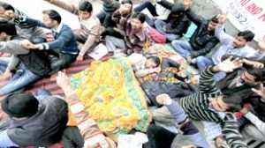 Shortlisted Warden candidates sitting on hunger strike in front of Press Club at Jammu.       -Excelsior/Rakesh