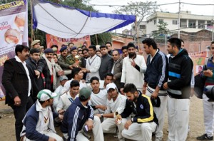 Chander Shekhar Azad CC players posing alongwith dignitaries during valedictory function.