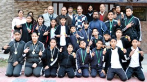 Triumphant J&K Speed Ball team posing alongwith dignitaries after returning from Delhi.