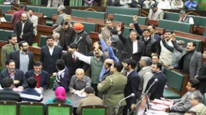 Entire Opposition protesting in the Assembly on Friday.   —Excelsior/Rakesh