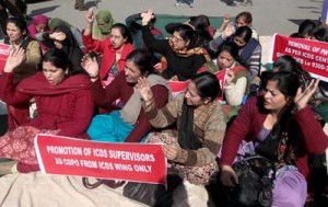 ICDS supervisors & workers raising slogans during protest at Jammu on Monday. -Excelsior/Rakesh