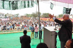 PDP leader Mufti Sayeed addressing a public meeting at Bari Brahmana on Sunday.—Excelsior/Gautam