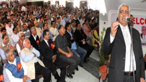 PDP patron Mufti Mohammed Sayeed addressing a meeting of Kashmiri migrants at Nagrota on Sunday.—Excelsior/Rakesh