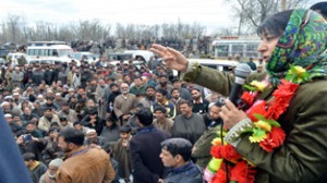 People’s Democratic Party president Mehbooba Mufti addressing party workers during an election rally at South Kashmir’s Anantnag district on Tuesday. —Excelsior/Sajad Dar