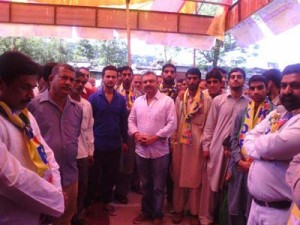 Anil Gupta addressing election rally at Hiranagar on Thursday.