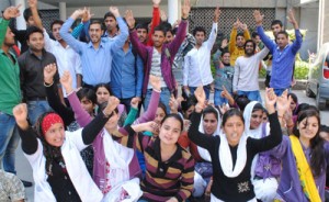 Para-medical students raising slogans during protest at Jammu on Friday. 	—Excelsior/Rakesh