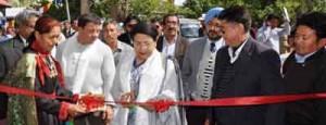 Zohra Chaterji inaugurating Special Handloom Expo at Leh on Thursday.