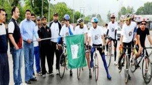 Dignitaries flagging off a race in Srinagar.