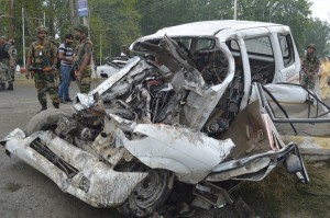 A passenger vehicle damaged in the accident near HMT on Wednesday.—Excelsior/Amin War