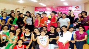 Participants of Dance Fitness Workout Workshop posing for a group photograph.  