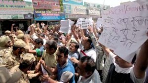 ReZs raising slogans during Insaaf Rally at Jammu on Monday. -Excelsior/Rakesh