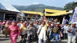 First batch of pilgrims leaving for Manimahesh yatra on Monday.  -Excelsior/Tilak Raj