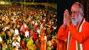 Brahmrishi Shree Kumar Swamiji during Prabhu Kirpa Dukhniwaran Samagam at M A Stadium, Jammu on Friday.