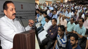 Union Minister, Dr Jitendra Singh during a seminar on mitigation of natural calamities in J&K held at IIIM Jammu on Sunday.                        —Excelsior/Rakesh