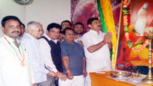 BJP leaders paying obeisance to Bhagwan Valmiki at Jammu on Wednesday.—Excelsior/Rakesh