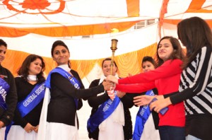 Members of Students Council of GCW Parade posing for a group photograph. 