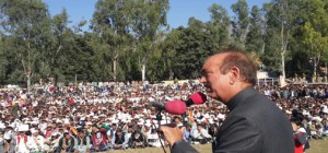 Former Union Health Minister, Ghulam Nabi Azad addressing public rally at Reasi on Thursday.