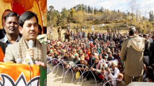 Former Union Minister, Shah Nawaz Hussain addressing a public meeting at Latti on Tuesday.  — Excelsior/K Kumar