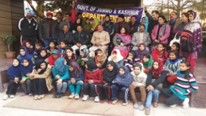 137-member State contingent posing along with Navin Agarwal, Director General Youth Services and Sports before leaving for Nationals.