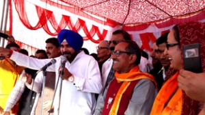 BJP Senior leader Navjot Singh Sidhu addressing election rally at Billawar on Monday.