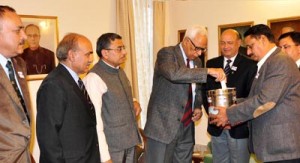 Governor N N Vohra making donation towards Armed Forces Flag Day.
