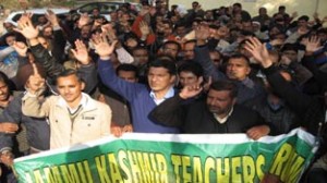 Protesting teachers taking out protest march in Jammu on Wednesday. —Excelsior/Rakesh