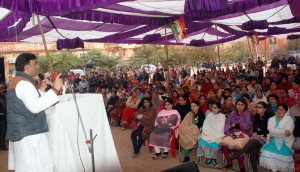 Congress candidate for Jammu East, Vikram Malhotra addressing a public meeting at Mubarak Mandi in Jammu.