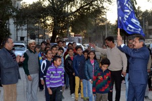 Director General Youth Services and Sports, Navin Agarwal flagging off State Roll Ball contingent.