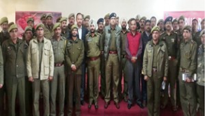 SHOs/IC PPs/IOs of District Jammu alongwith senior police officers posing for a group photograph during a seminar at DPL Jammu on Thursday.