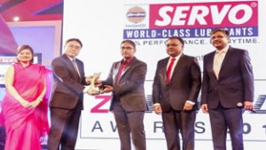 Officals receiving award during ET Zigwheels Car and Bike Awards for Suzuki Gixxer.