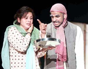 A scene from the play ‘Sakharam Binder’. -Excelsior/Rakesh