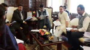 Minister for R&B Syed Mohd Altaf Bukhari alongwith MoS PWD Sunil Sharma and three MPs of PDP & BJP during a meeting with Union Minister for Road, Transport & Highways Nitin Gadkari in New Delhi on Thursday.