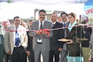 J&K Bank Zonal Head inaugurating new business unit of the bank at Marble Market, Jammu on Wednesday.