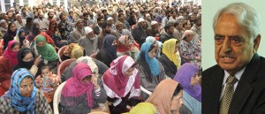 Chief Minister Mufti Mohammad Sayeed addressing flood victims in Pulwama district on Thursday. -Excelsior/ Younis Khaliq