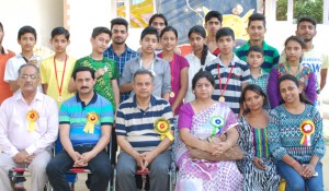 Winners of Udhampur District Sport Climbing competition posing for a group photograph alongwith dignitaries at Sprawling Buds School in Jammu.