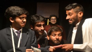  A scene from the play ‘Do Kalakaar’ presented at Natrang’s Sunday Theatre series.