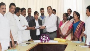 Speaker Kavinder Gupta and members of Andhra Pradesh Estimate Committee at J&K Assembly Secretariat.