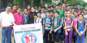 Dignitaries flagging off students for trackking at Jammu.