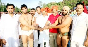 Harshdev Singh inaugurating 52nd Annual Bharnara Dangal.