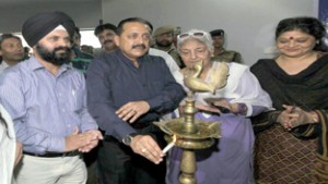 Union Minister Dr Jitendra Singh inaugurating Children Workshop at Jammu on Monday.  -Excelsior/Rakesh