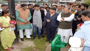 MP, Hukum Singh and other Parliamentery Standing Committee members during their visit to Tubewell at Shalimar on Wednesday.