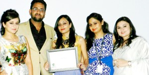 JD Fashion Institute students posing along with Fashion Stylist and Director JD Jammu.