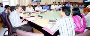 Chief Secretary Iqbal Khadey chairing meeting of Forest Advisory Committee at Srinagar.