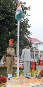 Governor, NN Vohra after unfurling National Flag at Raj Bhavan. 