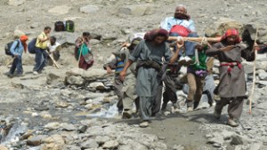 Pilgrims on way to Amarnath cave on Thursday. —Excelsior/Sajad Dar