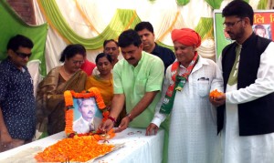 BJP leaders paying tributes to martyr Tika Lal Taploo on Sunday. -Excelsior/Rakesh