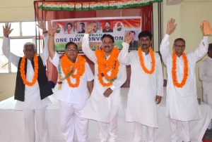 Congress leaders during one-day convention of the party at Vijaypur on Sunday.