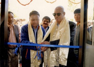 Mohammad Haneefa Jan inaugurating ATM at Minjee, Kargil.