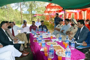 Cross LoC traders and Govt representatives from both sides, during meeting at Chakkan-Da-Bagh in Poonch on Thursday. 