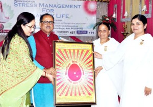 Deputy Chief Minister, Dr Nirmal Singh during a workshop on “Stress Management for Healthy Life” organised by Brahm Kumaris at Shastri Nagar on Sunday.